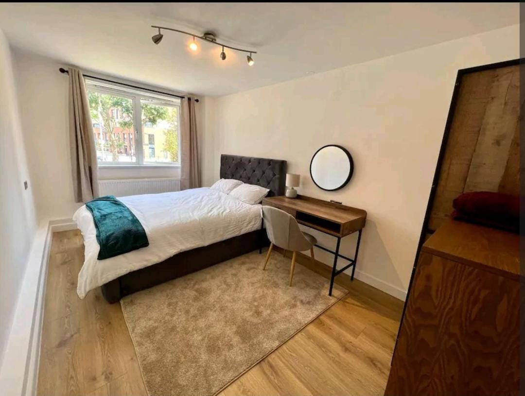Leilighet Lovely 2br In Bow, E3 London