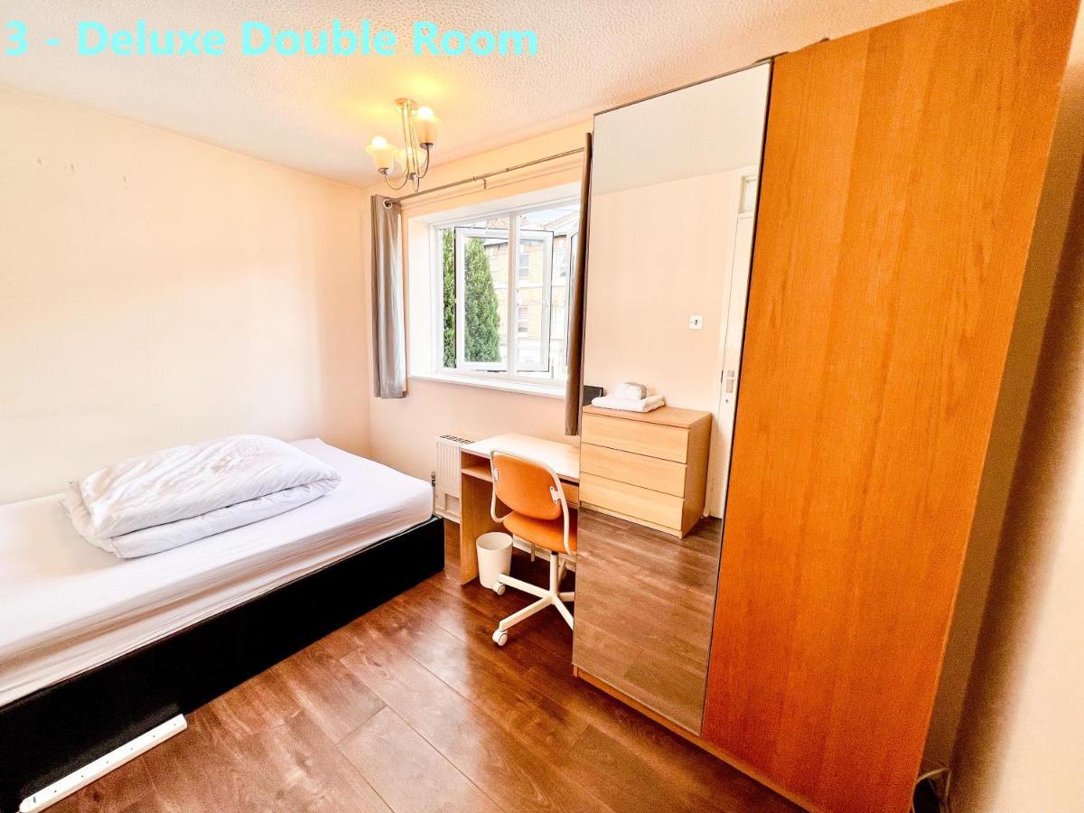 Palace - Excellent In Zone 1 London