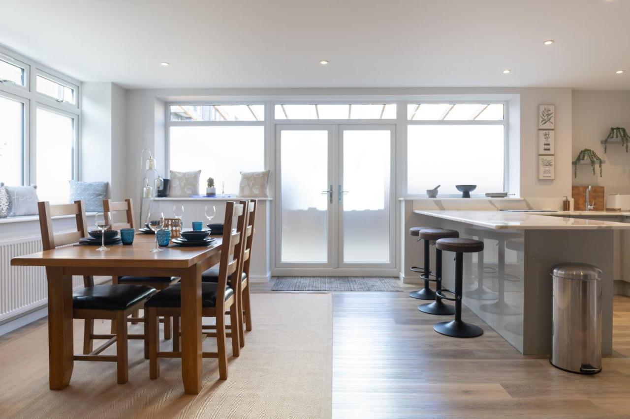 Amazing New Spacious In Se1 London