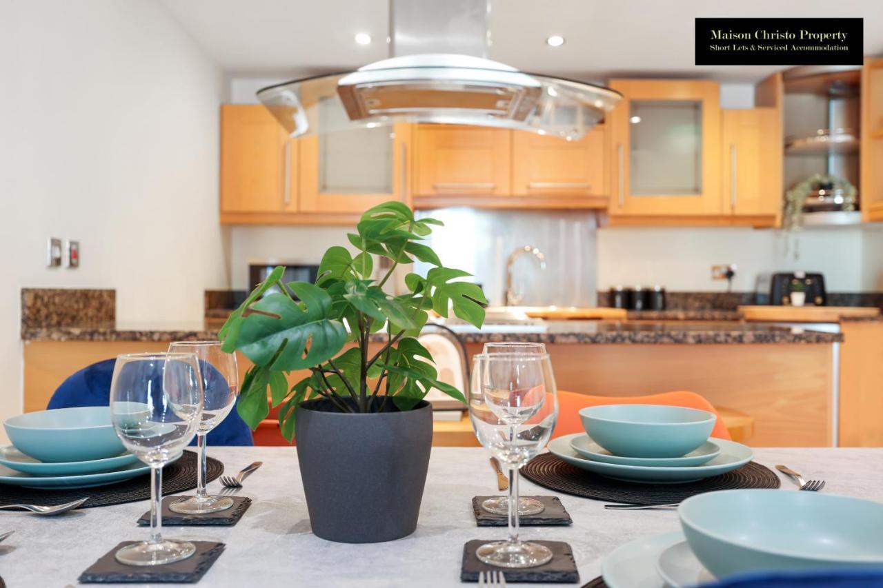 Weekly Or Monthly Stays, London, Canary Wharf - Sleeps 6- 2bedroom, Free Parking, Serviced By Maison Christo Appartement *