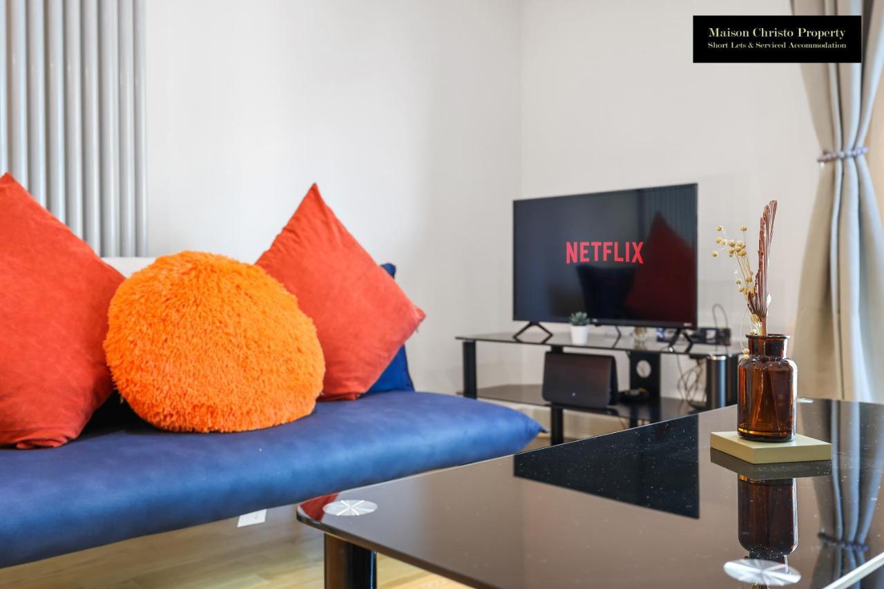 Weekly Or Monthly Stays, London, Canary Wharf - Sleeps 6- 2bedroom, Free Parking, Serviced By Maison Christo * Londen
