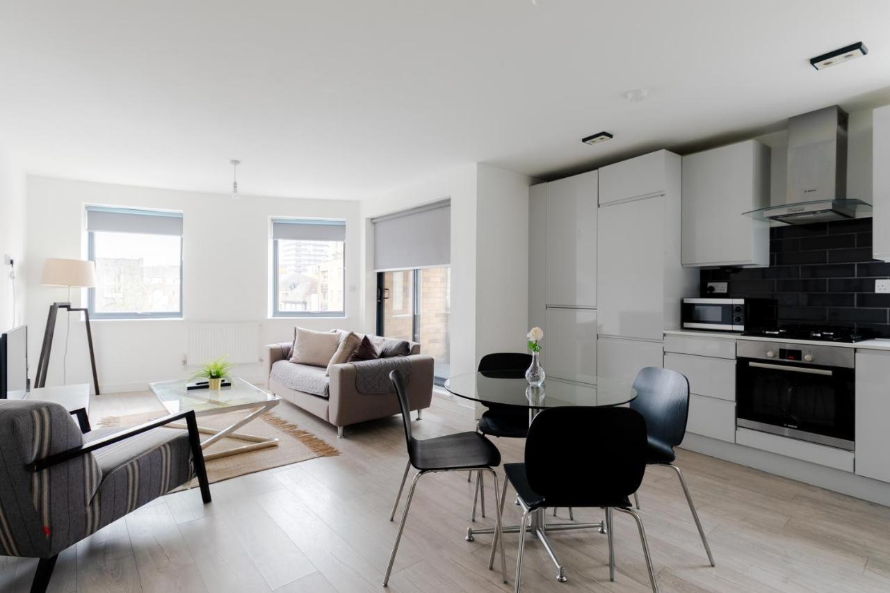 Apartment Aldgate London