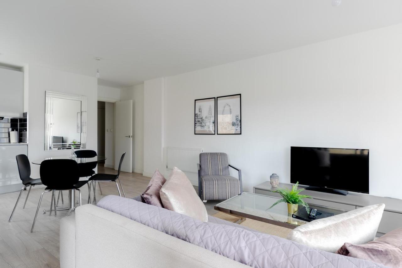 Aldgate Apartment London