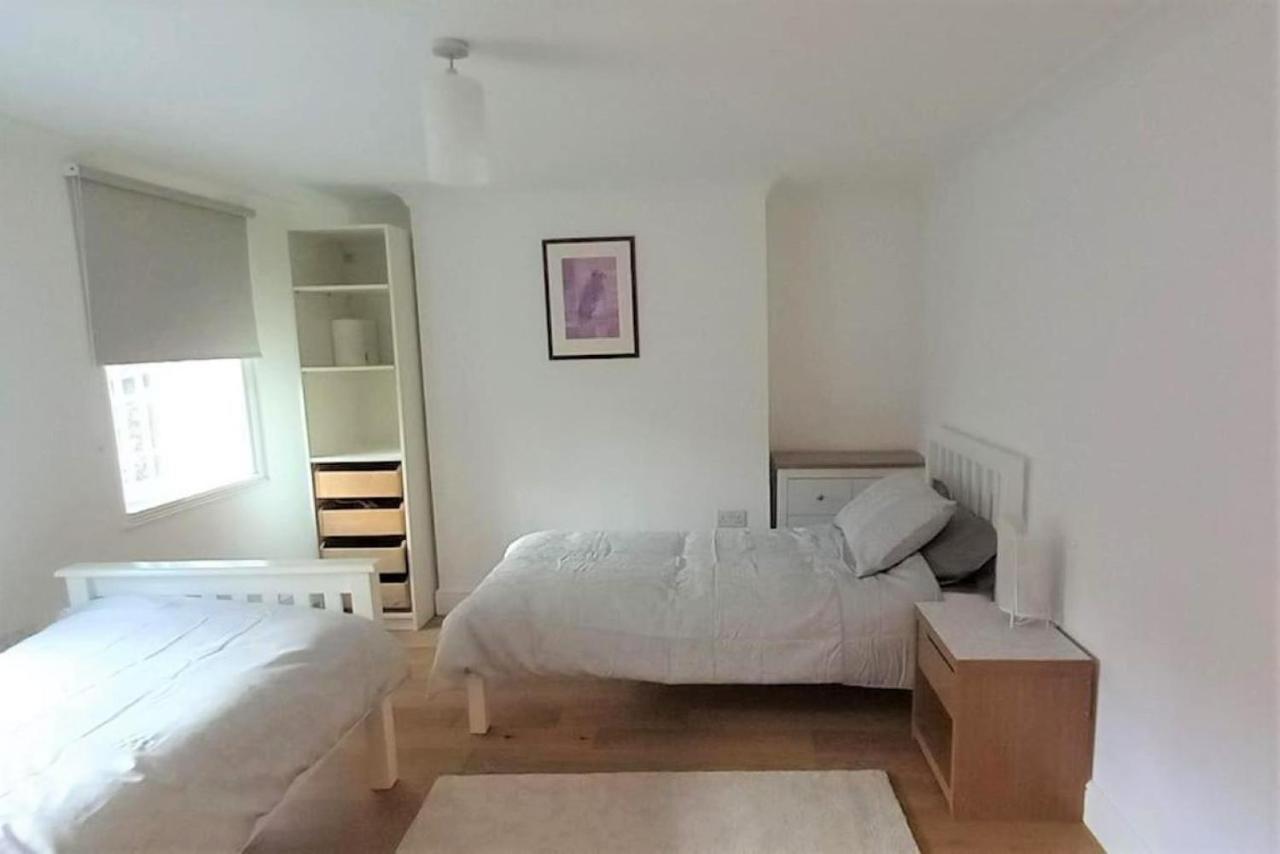 2 Bedroom Victorian Garden Flat Appartement *