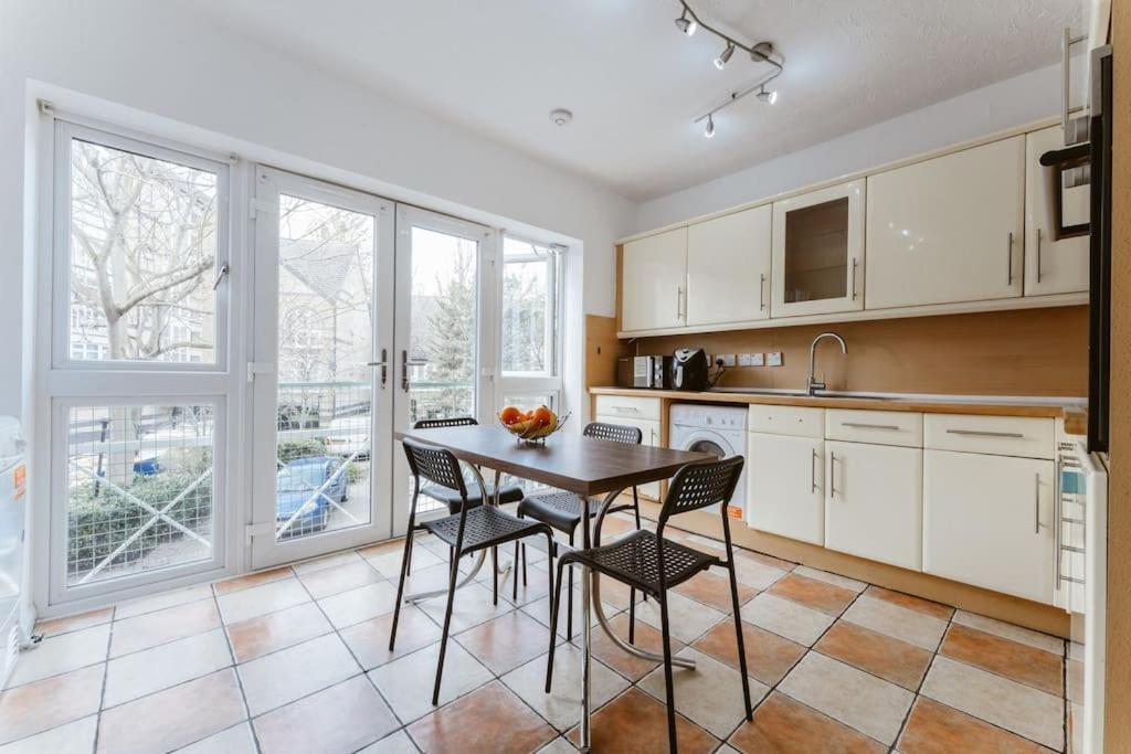 Comfortable Double For Your Getaway Appartement