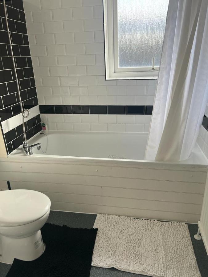 Stunning 3 Bedroom Property- Large London