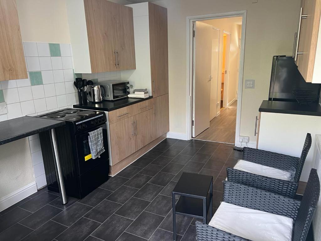 Stunning 3 Bedroom Property- Large Privat overnatting *