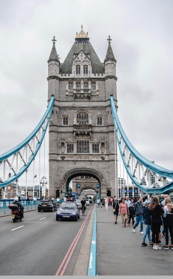 Apartment Morden 2 Bedroom Tower Bridge London