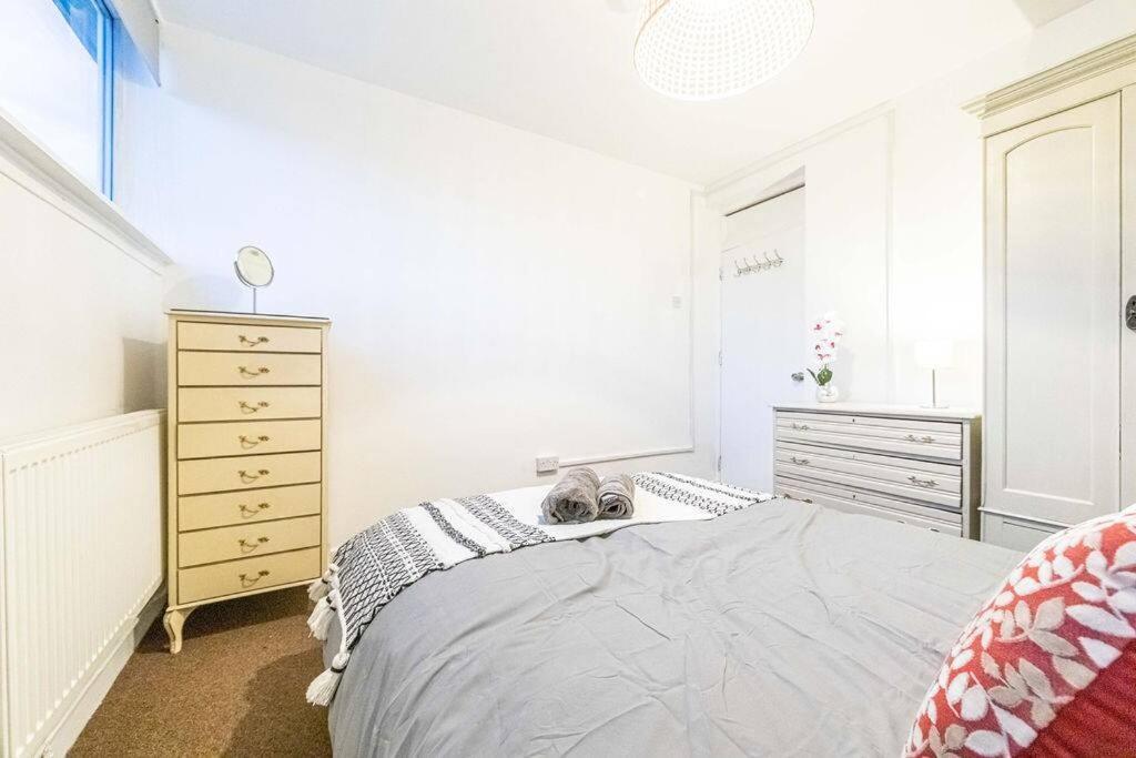 Buckland Court Apartment