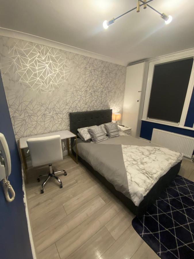 1 Bedroom Luxury By