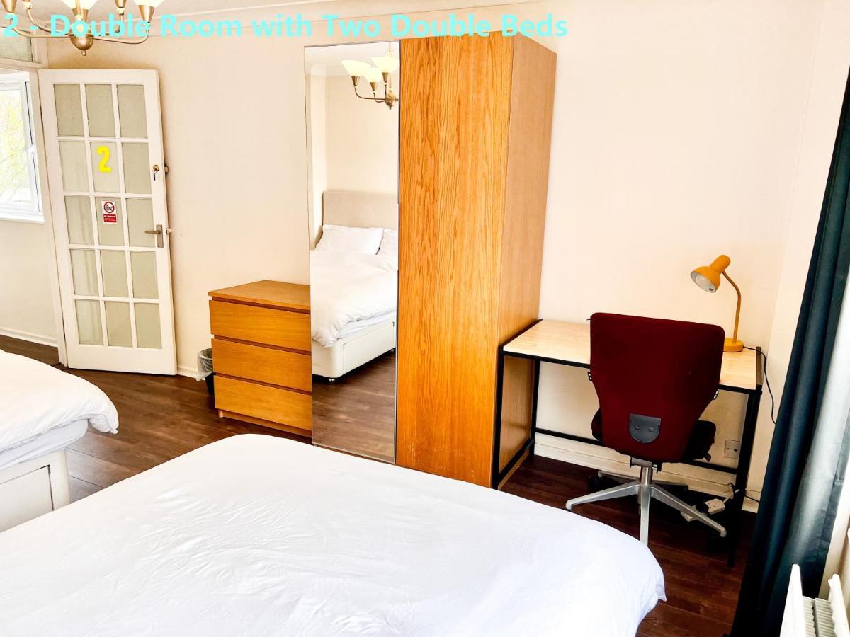 Palace - Excellent In Zone 1 London