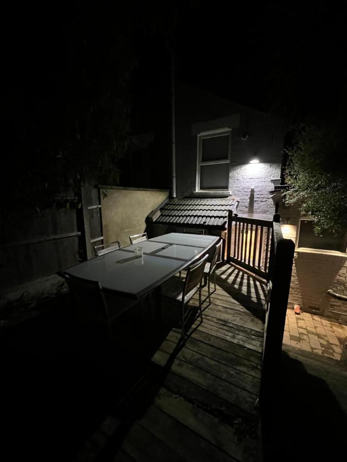 Apartment Entire Luxury 4 Bedroom Victorian House With 2 En-suite - Forest Hill, *