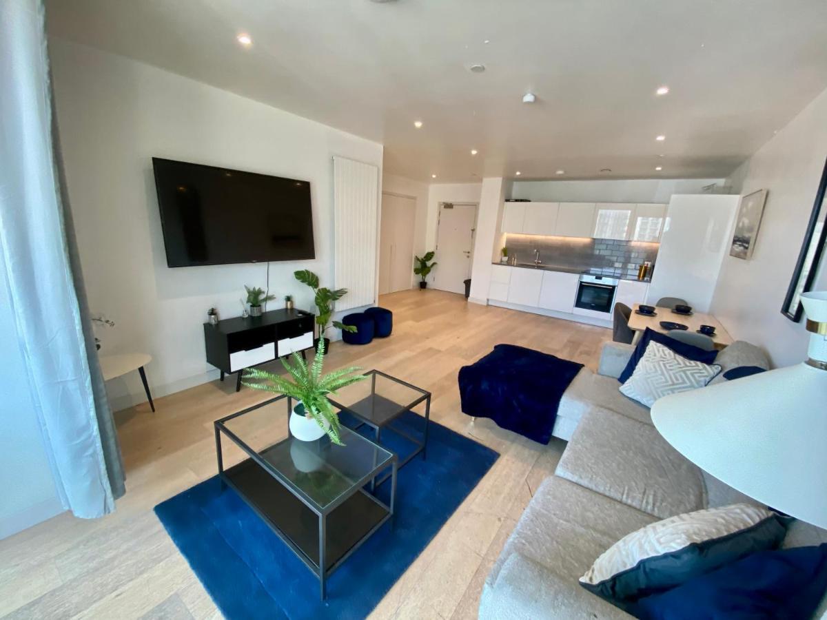 Md : Stunning 2 Bedroom 2 Bath - Royal Docks London