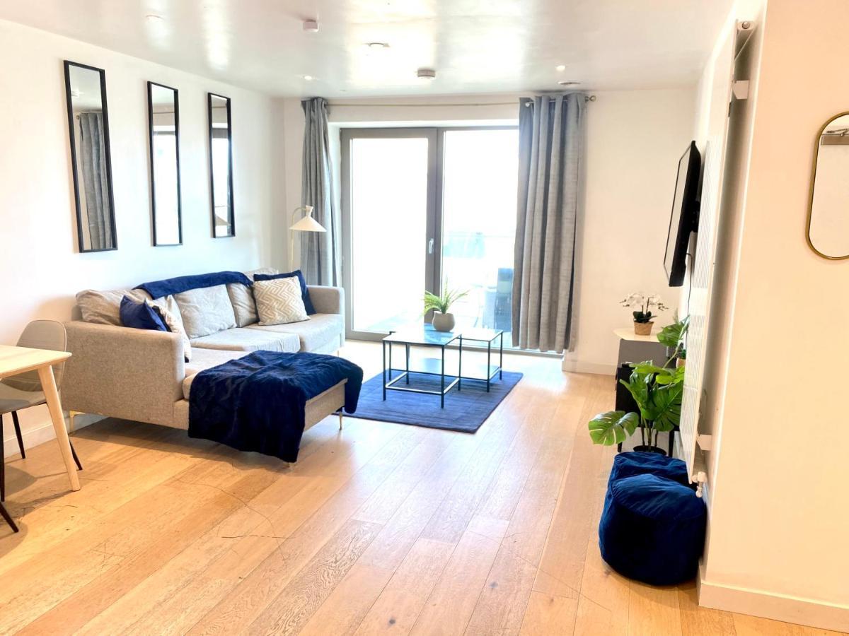 Md : Stunning 2 Bedroom 2 Bath - Royal Docks London