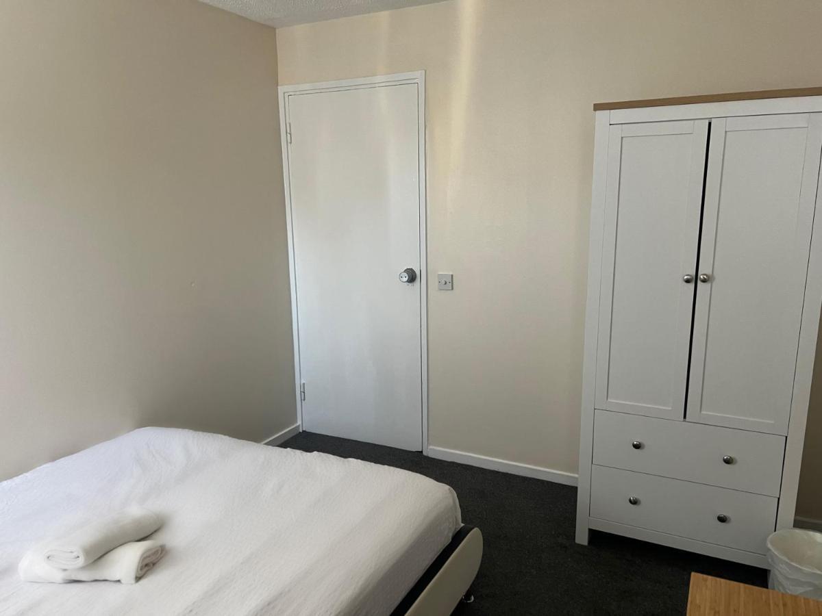 Stunning 3 Bedroom Property- Large London