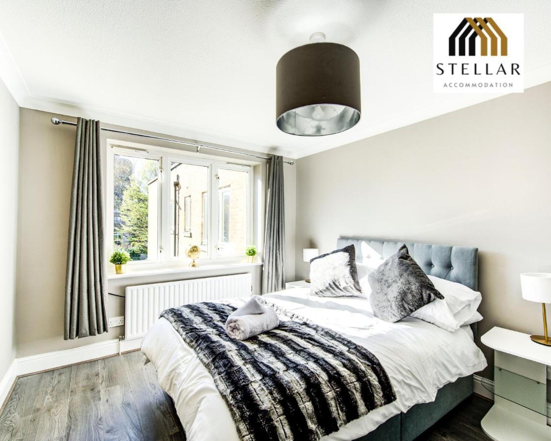 Leilighet Luxury One Bedroom Newly Refurbished By Stellar Short Lets & Serviced Canary Wharf Manchester Leisure