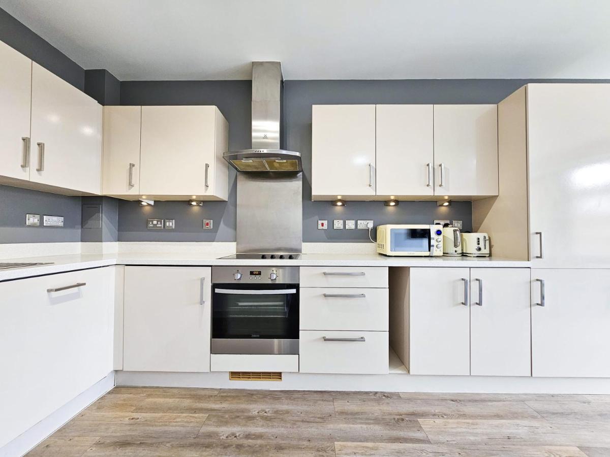 Apartment Centrally Located Spacious Flat Near Canary Wharf