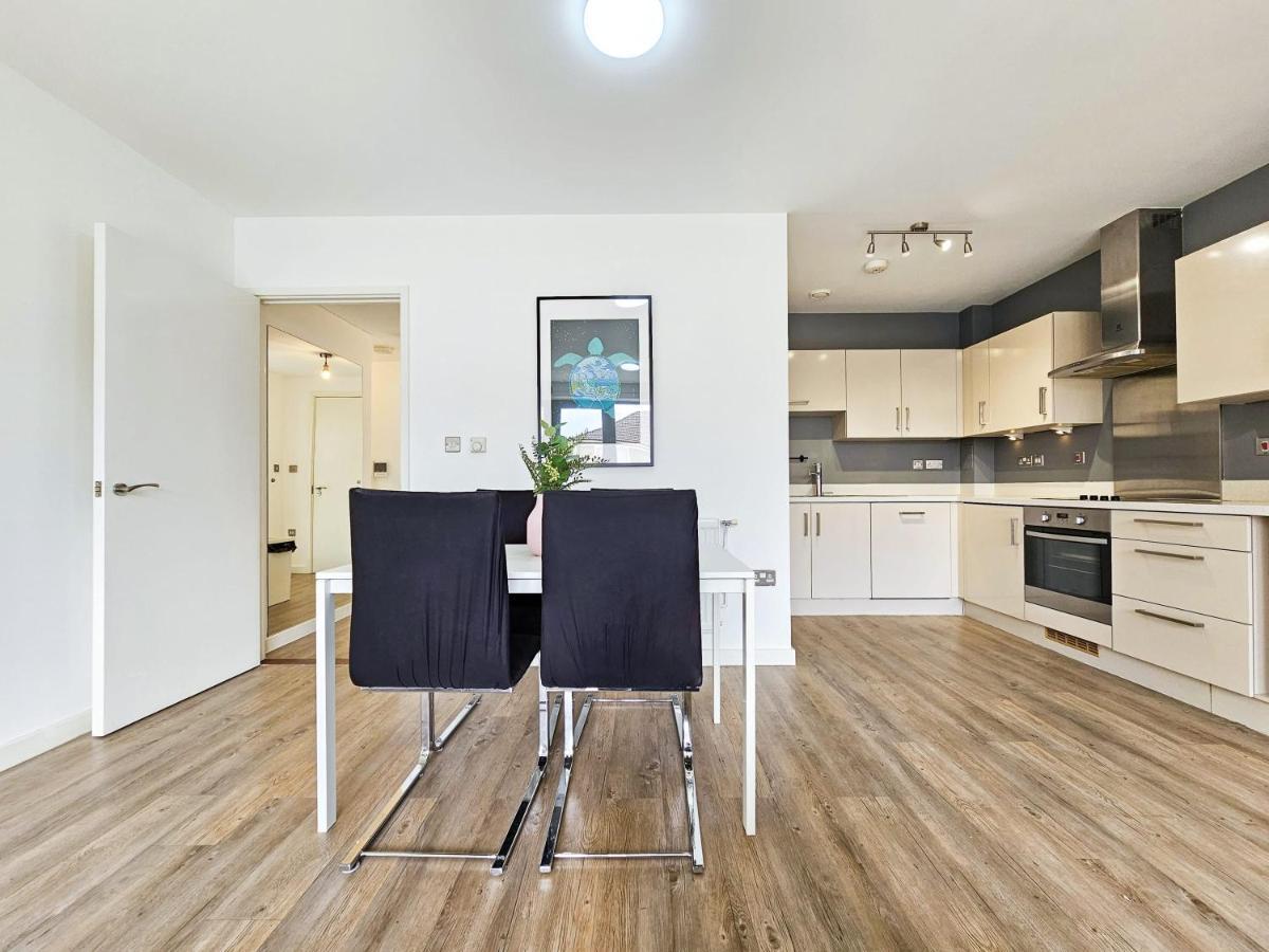 Apartment Centrally Located Spacious Flat Near Canary Wharf