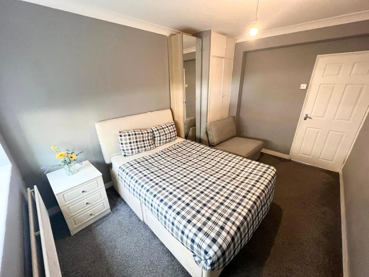Aprt 10mins Walk From The Shard! Leilighet