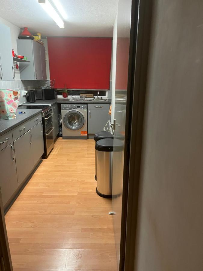 1 Bedroom Garden Flat Zone 2
