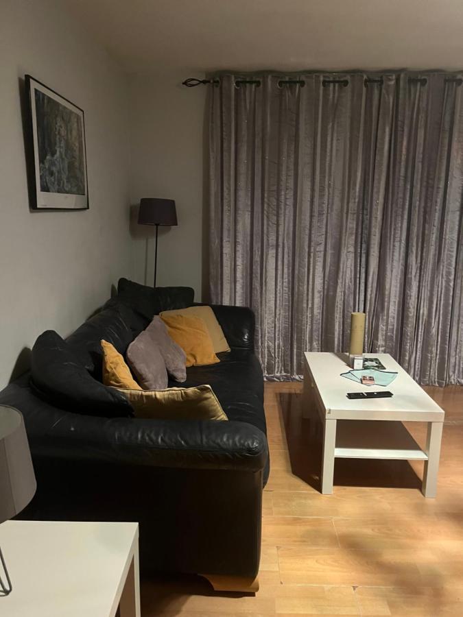 Apartment 1 Bedroom Garden Flat Zone 2 *