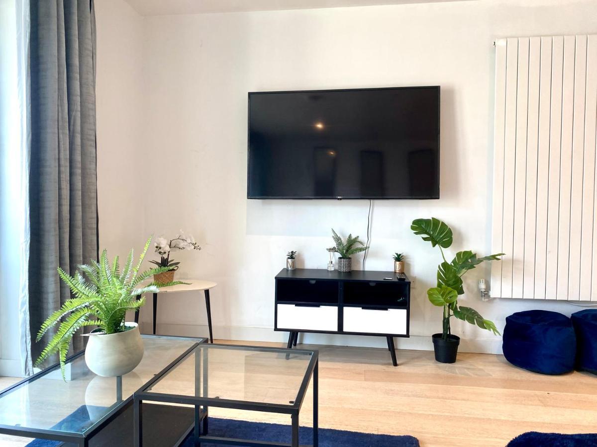 Apartment Md : Stunning 2 Bedroom 2 Bath - Royal Docks