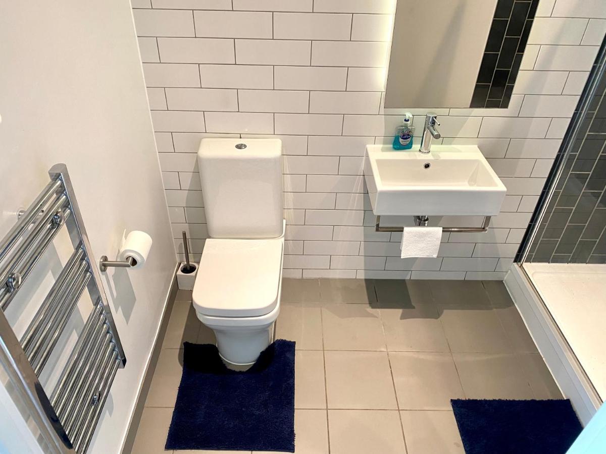 Apartment Md : Stunning 2 Bedroom 2 Bath - Royal Docks