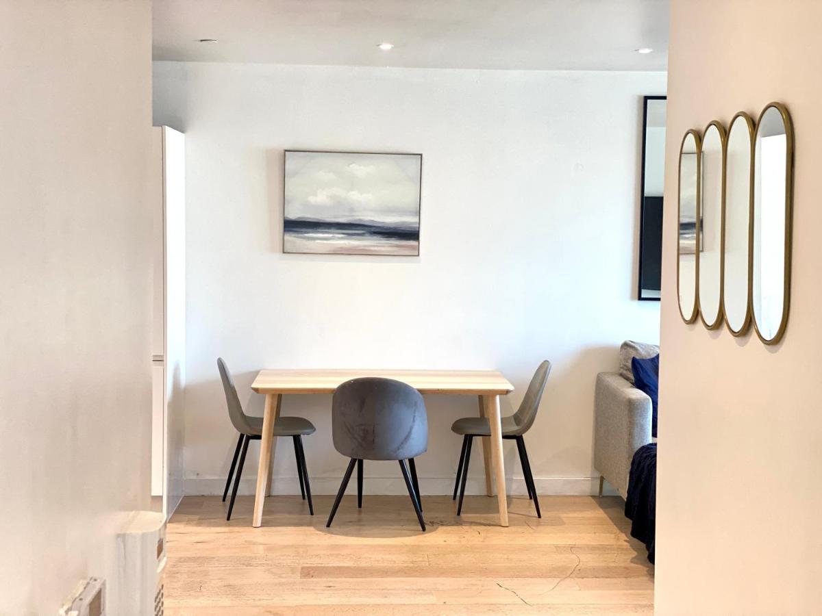 Md : Stunning 2 Bedroom 2 Bath - Royal Docks Apartment