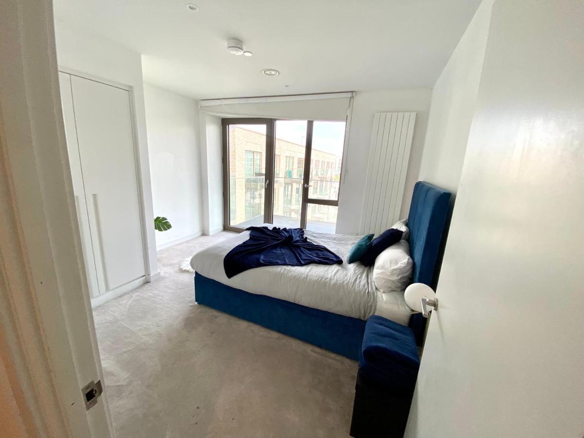 Apartment Md : Stunning 2 Bedroom 2 Bath - Royal Docks London