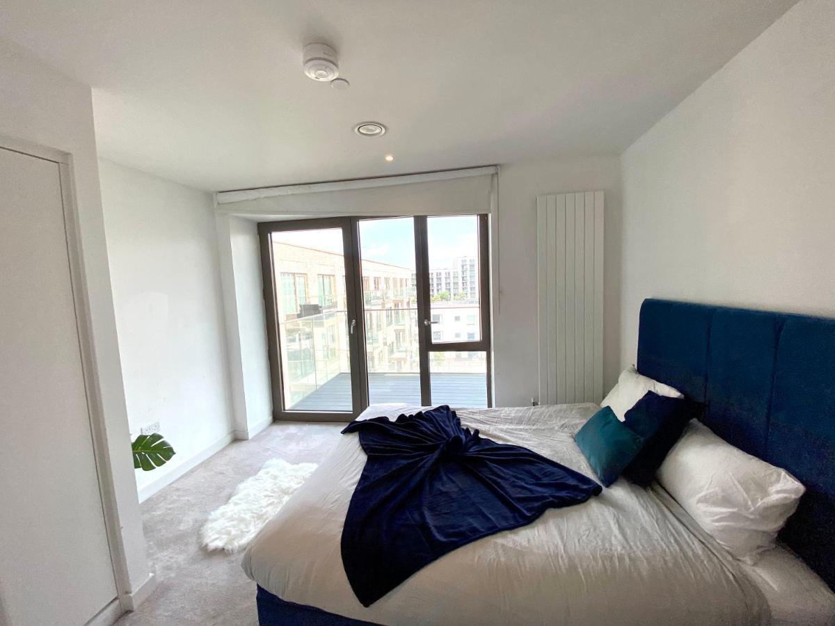 Md : Stunning 2 Bedroom 2 Bath - Royal Docks Apartment