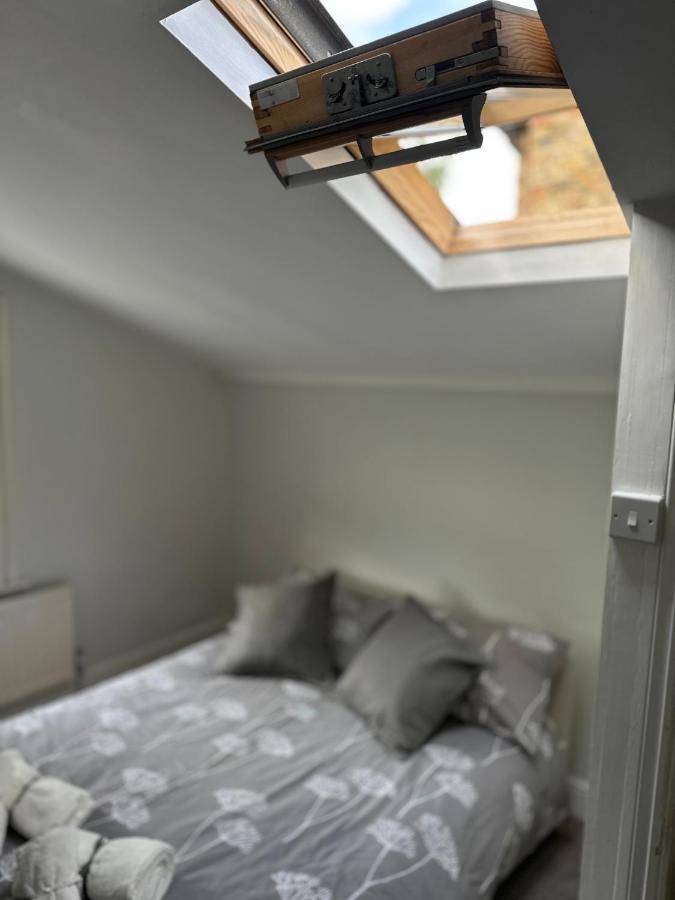 Cozy Double And Triple In Greenwich Habitación en casa particular *