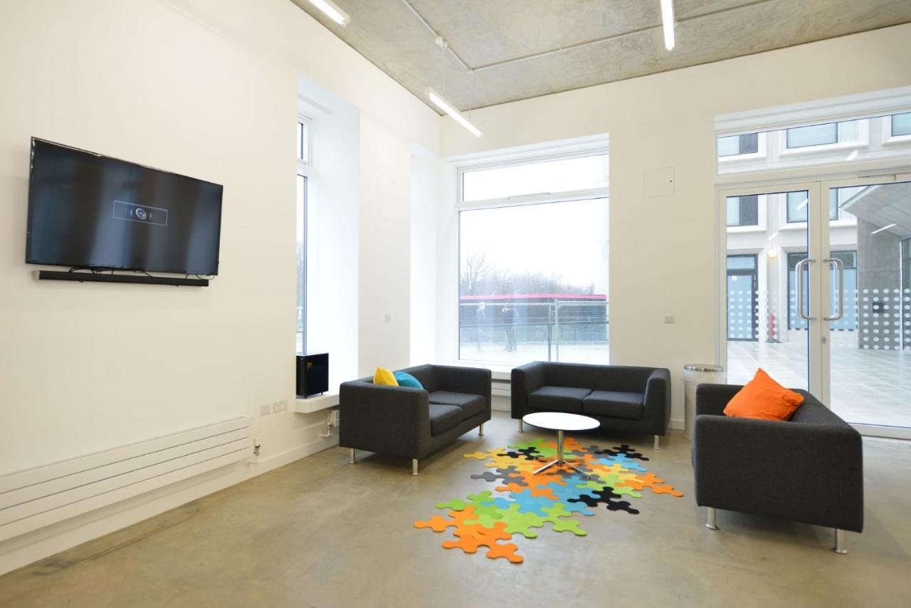 Apartment For Students Only Spacious At Flinders House Located In London