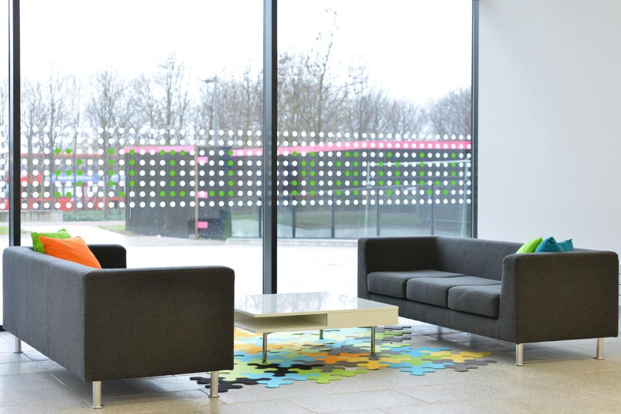 For Students Only Spacious At Flinders House Located In London