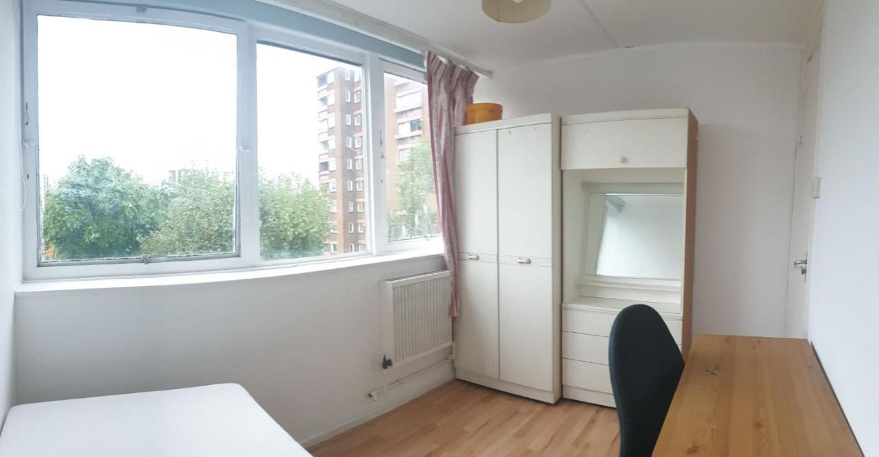 Homestay Elephant & Castle - Zone 2 - Private - Shared Bathroom *