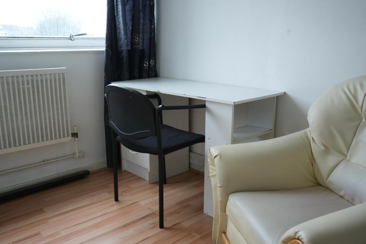 Homestay Elephant & Castle - Zone 2 - Private - Shared Bathroom London