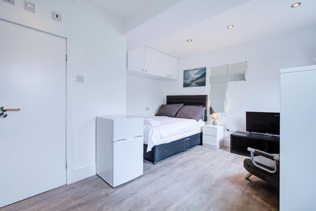 Comfy Lewisham Studio: Access & Free Parking London