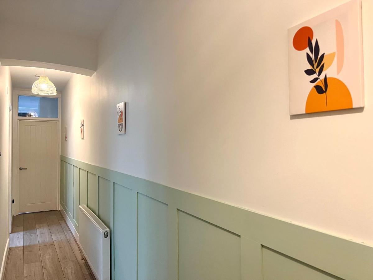 Cosy & Stylish - Boho 2 Bed Flat With Garden Apartment London