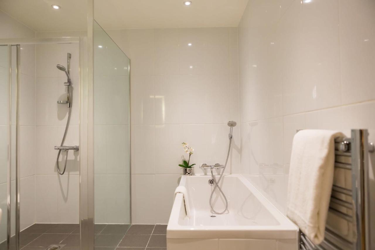 Cosy And At Chapter Aldgate In Apartamento