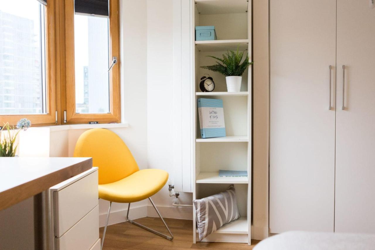 Cosy And At Chapter Aldgate In *