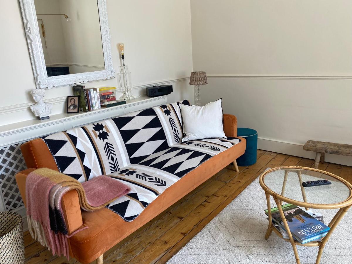 Stylish Apt Excel Olympic Close To Station London