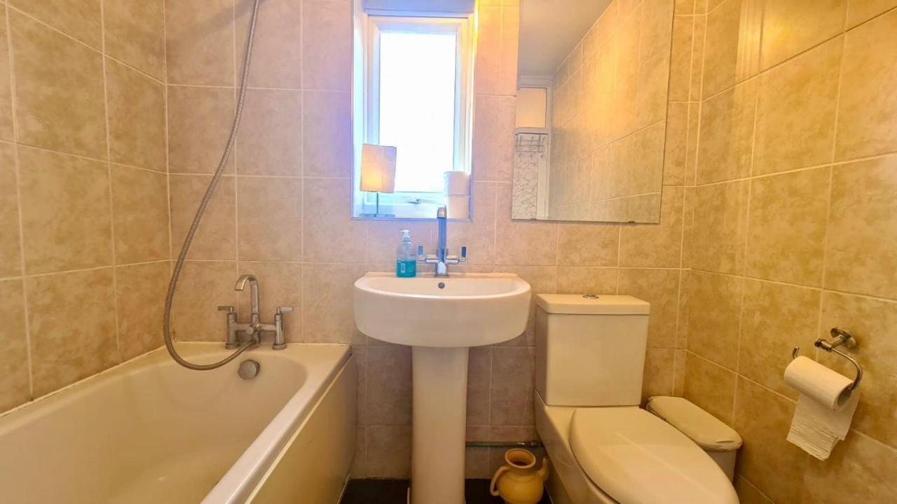 Lovely Private In East Ham Privatunterkunft London
