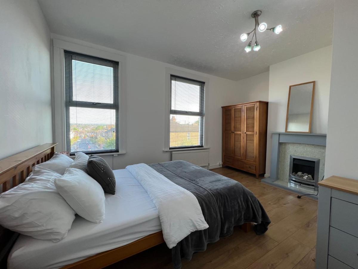 Entire Luxury 4 Bedroom Victorian House With 2 En-suite - Forest Hill, Apartment London