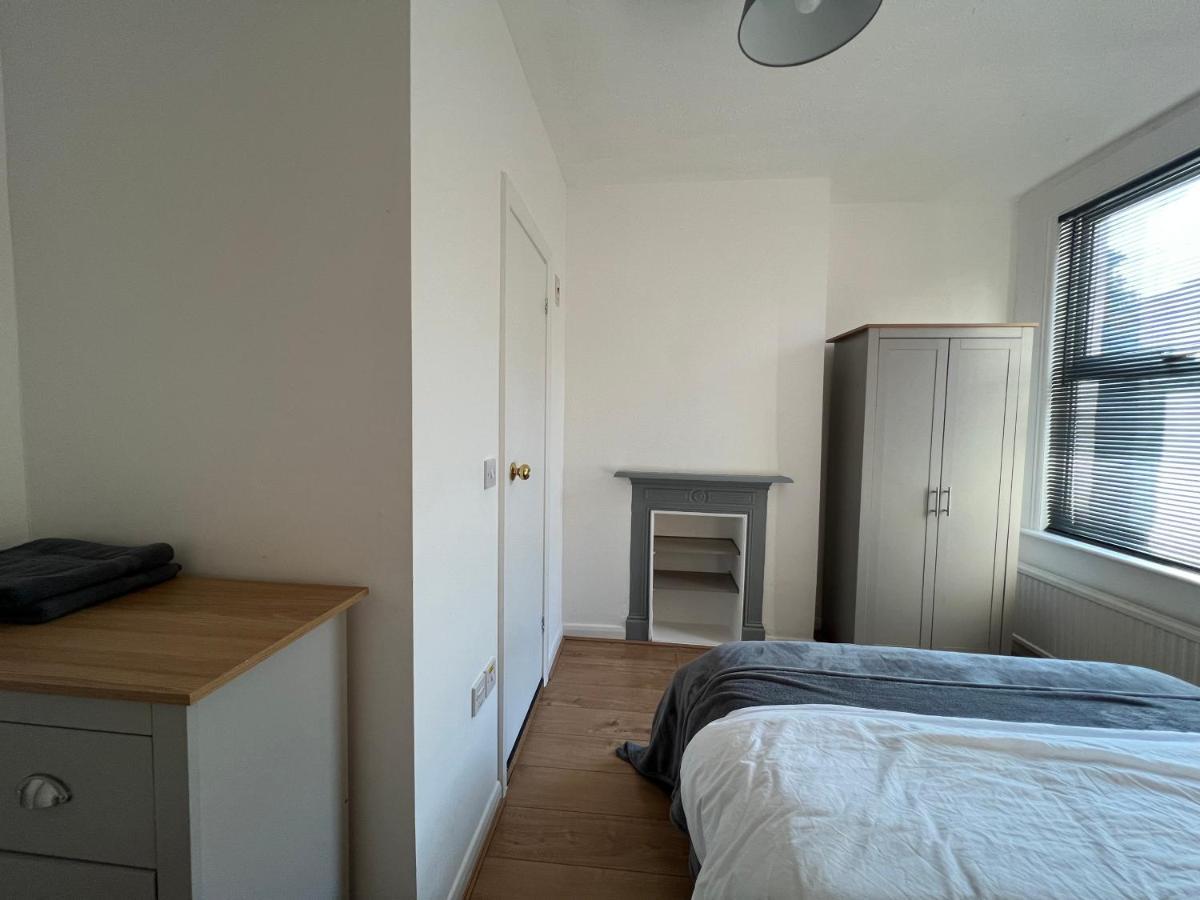 Entire Luxury 4 Bedroom Victorian House With 2 En-suite - Forest Hill, London
