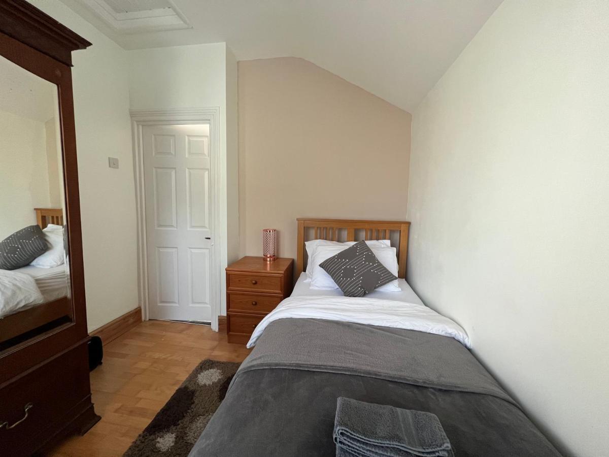 Entire Luxury 4 Bedroom Victorian House With 2 En-suite - Forest Hill, Apartment London