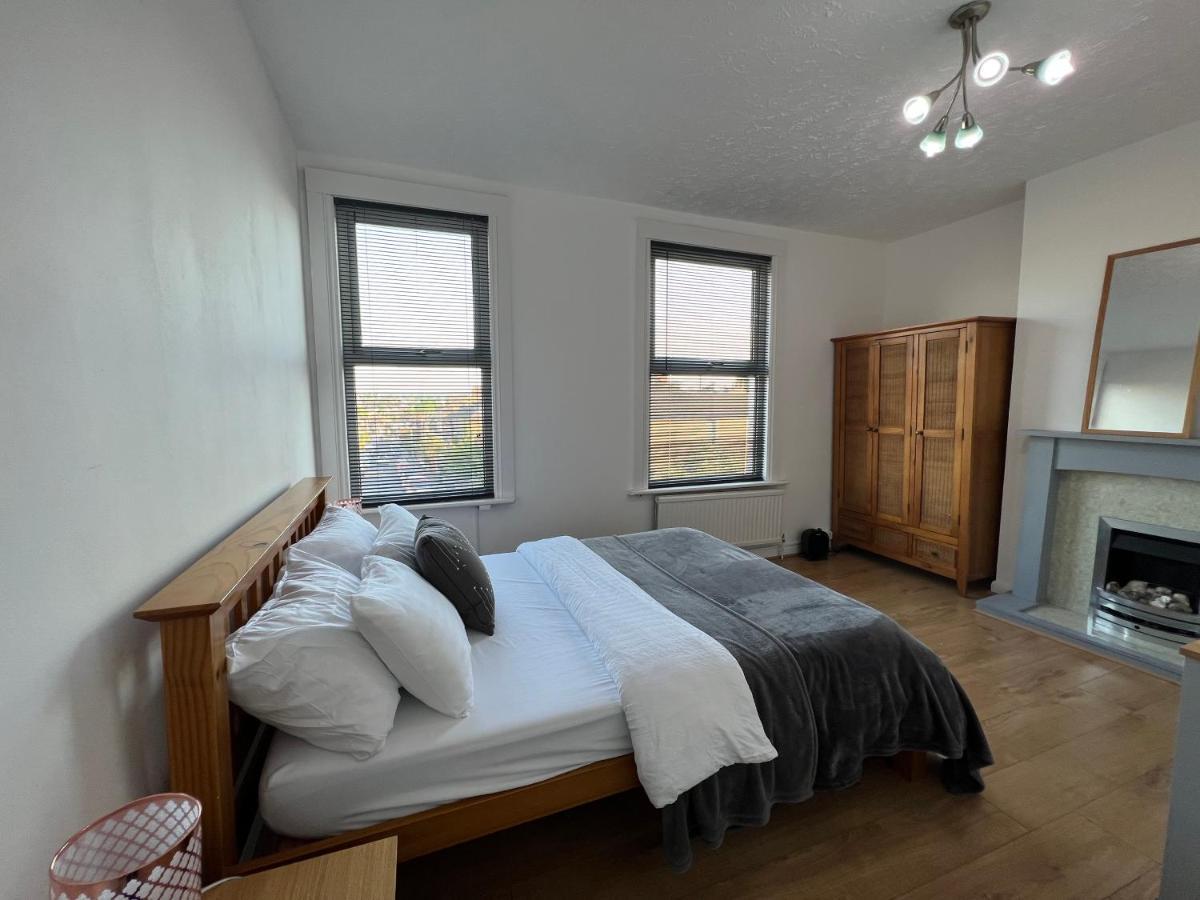 Apartment Entire Luxury 4 Bedroom Victorian House With 2 En-suite - Forest Hill,