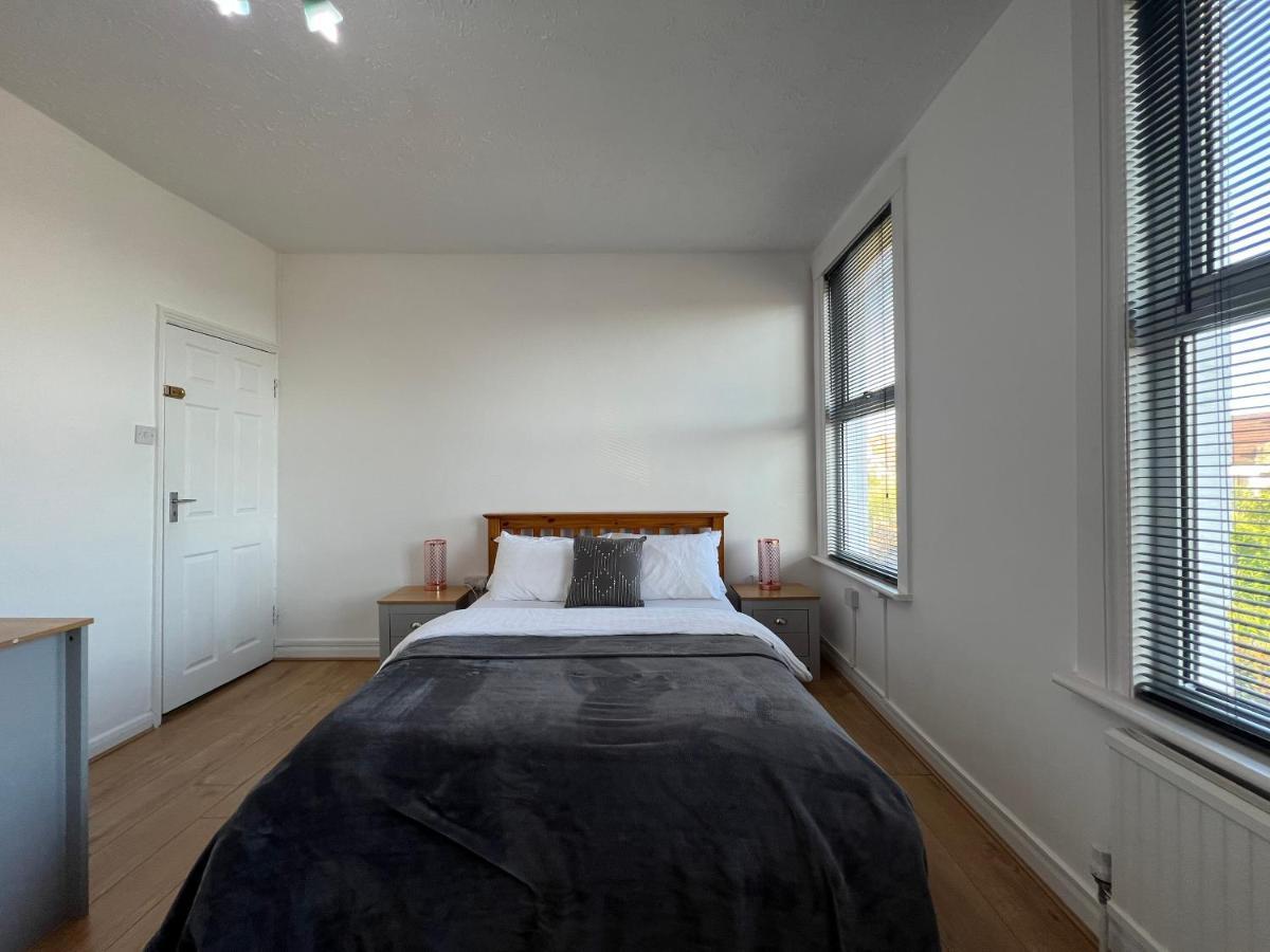 Apartment Entire Luxury 4 Bedroom Victorian House With 2 En-suite - Forest Hill, London