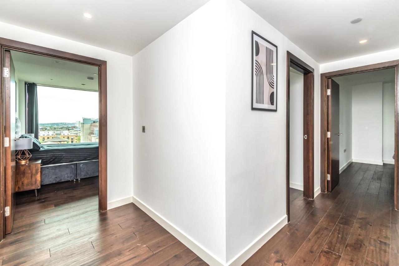 Apartment Luxury 2 Bedroom In Tower Hill London
