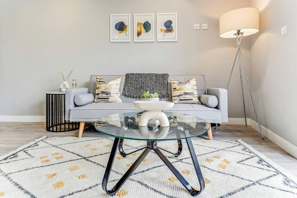 Modern 1 Bed Apt By Old Street / Shoreditch * London