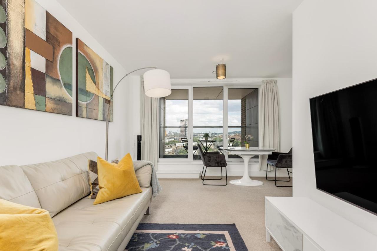 Khayat Homes - The Ferry - Two Bed * Londen
