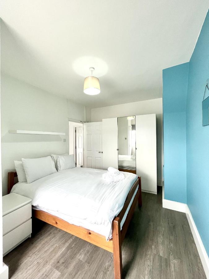 Modern 2 Bed Flat Close To Shoreditch / Free Wi-fi London